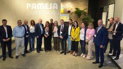 Visita de la Comisión de Industria del Congreso de los Diputados a las instalaciones de Pamesa en la provincia de Castellón.