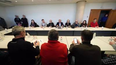 Reunión del convenio de la cerámica, entre la patronal Aascer y los sindicatos UGT y CCOO.