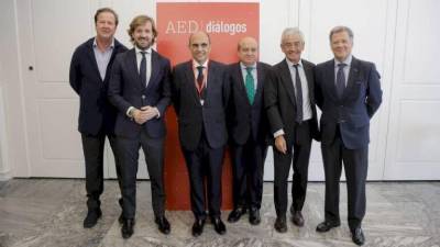 Desayuno de trabajo organizado en Sevilla por la Asociación Española de Directivos (AED).