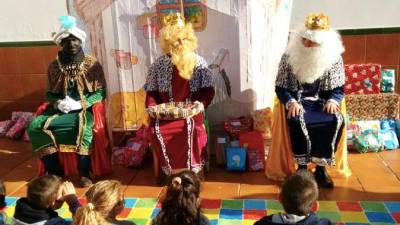 El proyecto solidario Reyes Magos de Verdad nació en el año 2008 y, desde entonces, ha ido sumando voluntarios y empresas para que ningún niño, adulto o anciano sin recursos se quede sin regalo.