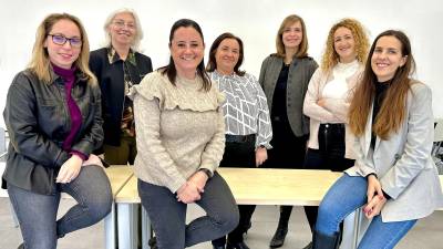 Las siete mujeres que forman parte del equipo directivo de Grupo BdB, de izquierda a derecha, Laura Troitiño, María José Valero, Silvia Mendoza, Águeda Gallar, Stefanie Peridont, Miriam Carretero y Violeta Pons.