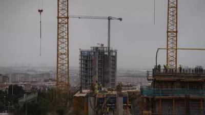 Viviendas en construcción en Barcelona.