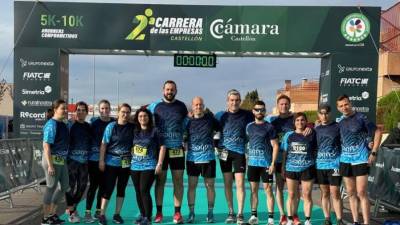 El equipo de la azulejera Exagres en la Carrera de las Empresas de Castellón.