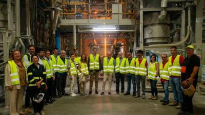 La visita de ‘partners’, empresas e instituciones para conocer los avances del proyecto H2Frit en las instalaciones de Esmalglass-Itaca.