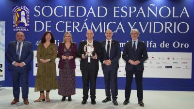 Imagen del espacio de la SECV en Feria Valencia con la empresa ganadora en la reciente edición de los galardones.