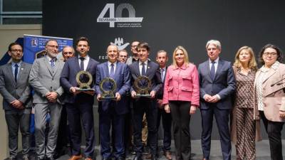 Las tres empresas que se alzaron con los Alfa de Oro en 2024: Ingeneo, Fustecma y Realonda.