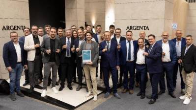 El diseño del estand comercial de Argenta Cerámica ha sido galardonado este miércoles entre los más de 600 de Cersaie 2024.