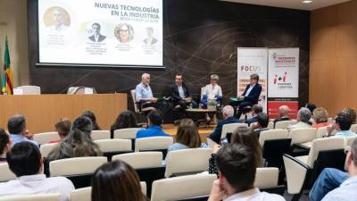 El monográfico Tecnologías inteligentes para explorar el potencial transformador en la industria celebrado en Castelló.