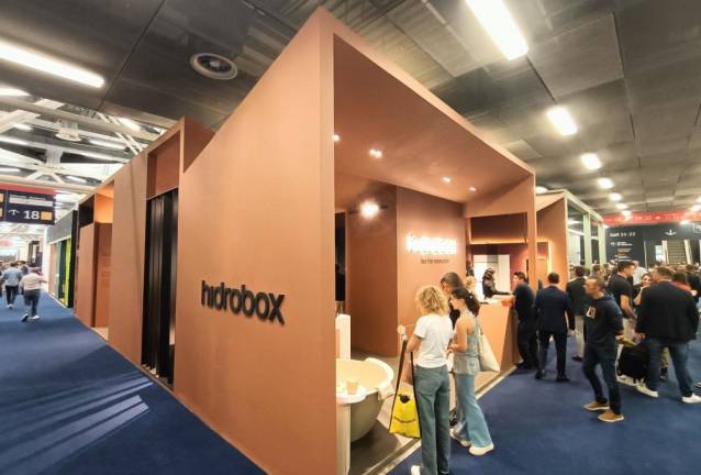 Hidrobox revoluciona el baño en Cersaie con diseños ‘premium’