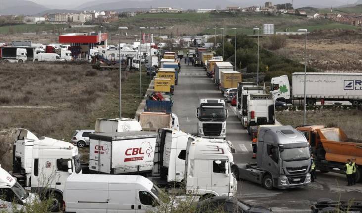 Huelga de transporte por carretera en España | Las siete fechas confirmadas de los paros