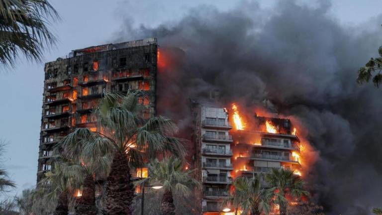 Incendio Campanar | La Audiencia de València ordena que se investiguen posible negligencias en el incendio de Campanar