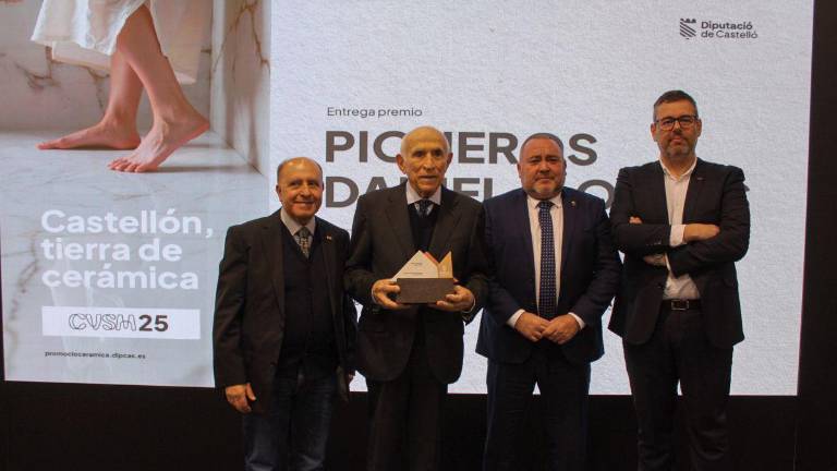 La Diputación de Castellón reconoce a Carlos Camahort con el Premio Pioneros Daniel Llorens