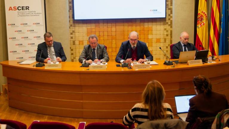 La «barbaridad» de la factura energética del sector cerámico español en 2024