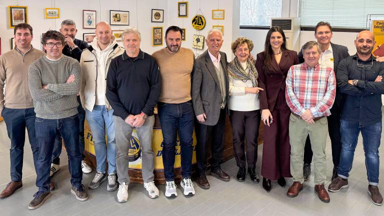 De izquierda a derecha: Jordi Adsuara, Ricardo Vicens, Rubén Domínguez, Rubén Muñoz, Xavier Briones, David Rey, Beniamino Pettenon. Anna Strolego, María Jaén, Iñaki Madinabeitia, Paolo Gasparin y Ángel Marín.