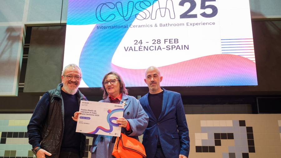 Galería de fotos | Premio a los mejores estands de Cevisama y homenaje a Antonio Salinas